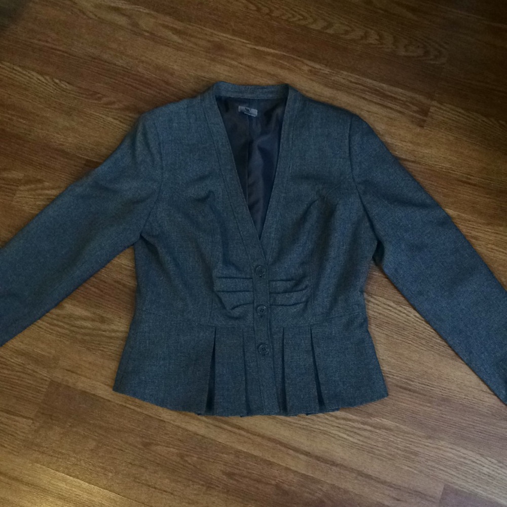 Interview suit - Picture 3 of 5